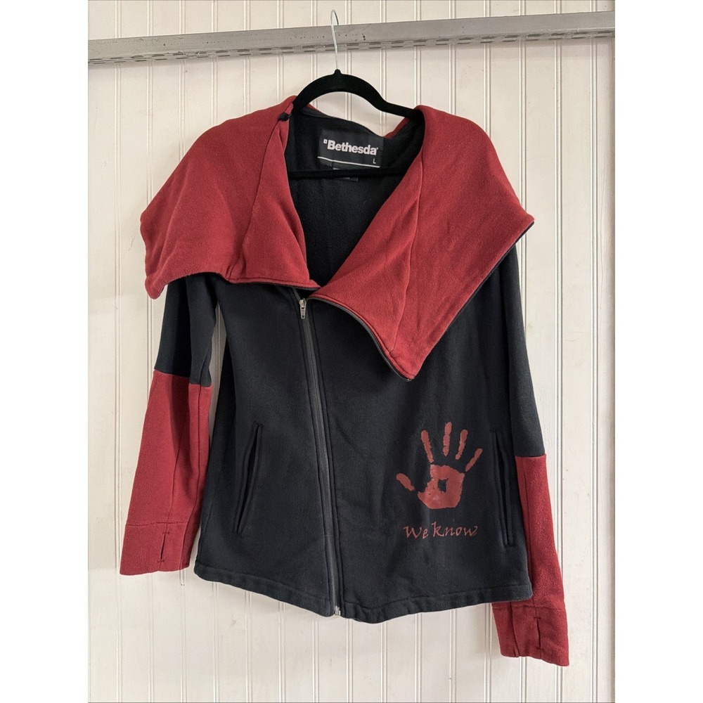 BETHESDA HOODIE UNISEX LG.  PREOWNED GRUNGE, GAMING SEE PICTURES FOR DETAILS